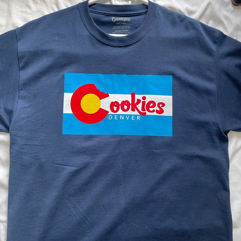 Cookies cannabis dispensary T-shirt